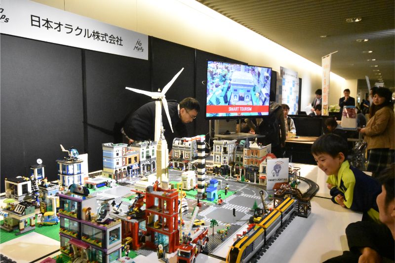 画像：NoMaps2019 展示に参加した日本オラクル株式会社